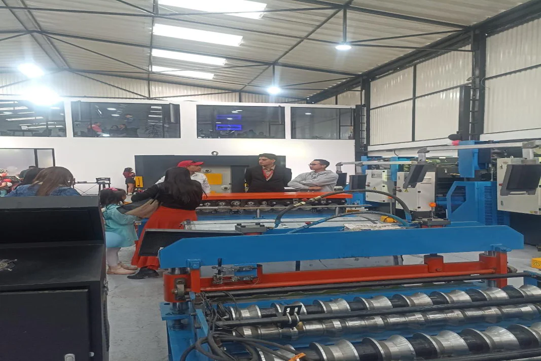 CORRUGADORA DE TEJAS FERIA CAANROLA 2023