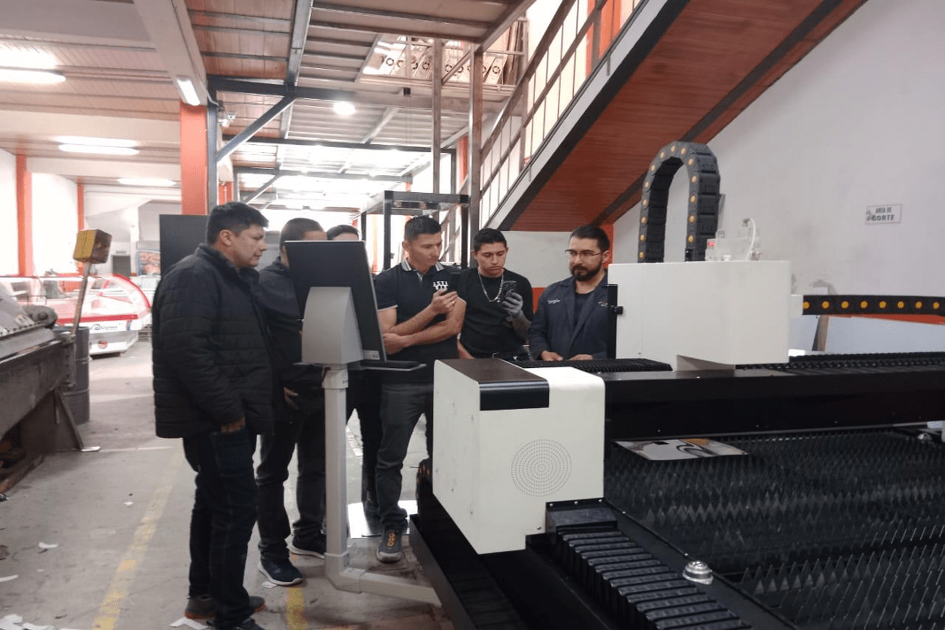 capacitación mesa de corte laser